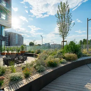 https://residence-marina-tower-danube.vienna-besthotels.com